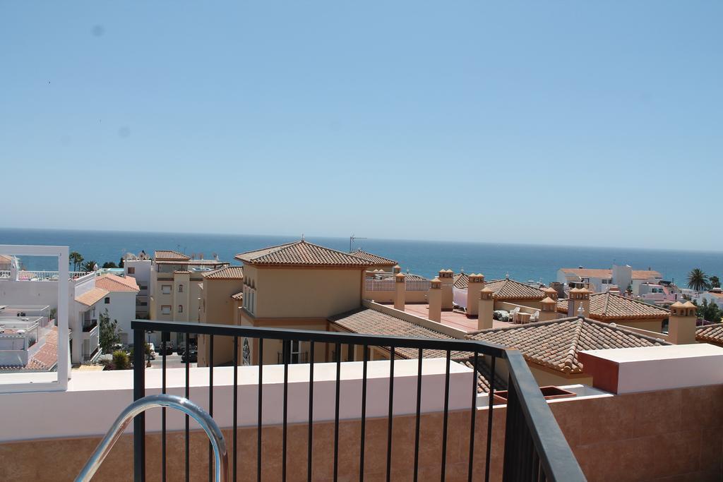 Apartamentos Turisticos Plaza Del Olvido Nerja Buitenkant foto